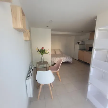 Studio Corbas Appartement *